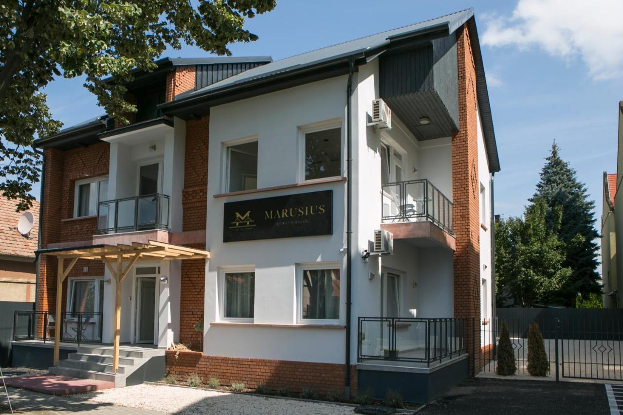 Marusius Apartmanház Makó Exterior foto